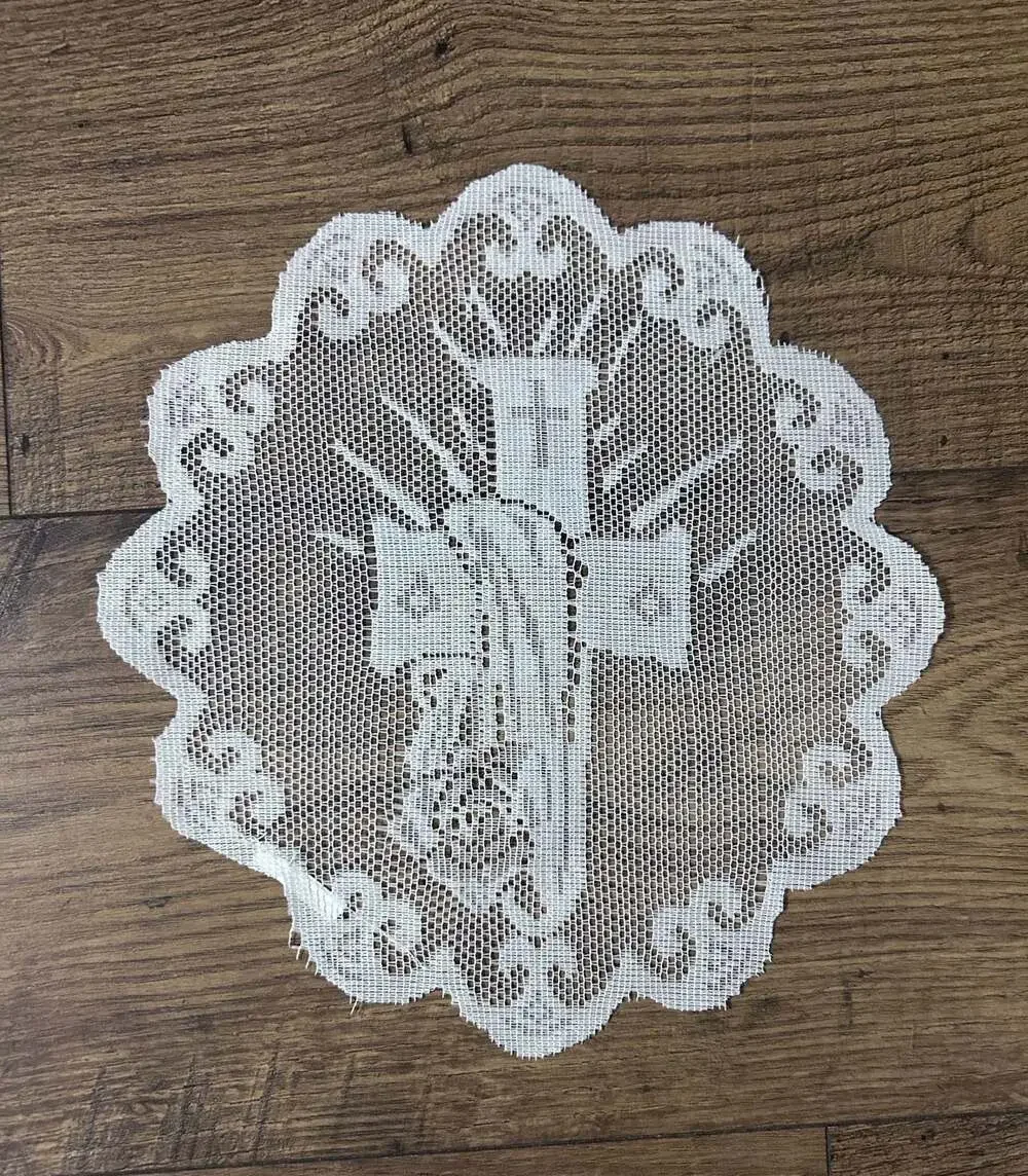 Heritage Lace Cross Design Round Doily